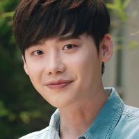 Lee Jong-suk  | Wikimedia Commons