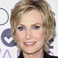 Jane Lynch  | Wikimedia Commons