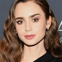 Lily Collins  | Wikimedia Commons