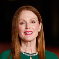 Julianne Moore  | Wikipedia