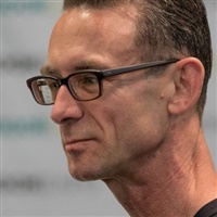 Chuck Palahniuk  | Fox Searchlight Pictures